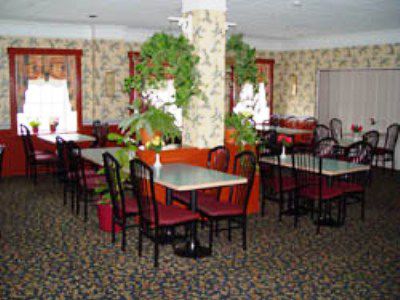 Royal Inn And Suites At Guelph Restaurant photo